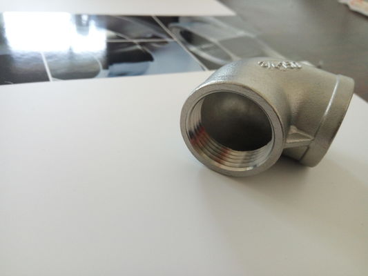Il acciaio al carbonio ha forgiato i montaggi che ASME B16.11 3000# ha infilato il montaggio forgiato ss