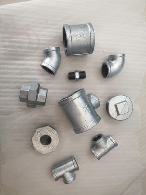 L'alta pressione ha forgiato il montaggio adatto della ghisa malleabile del capezzolo del T del cappuccio del gomito di ASME B16.11